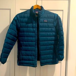 Patagonia kids large lightweight puffer jacket.
